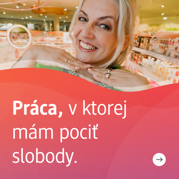 Usmievajúca sa osoba v predajni s kozmetikou, pózuje pod slovenským textom o pocite slobody v práci, na červeno-ružovom prechodovom pozadí.